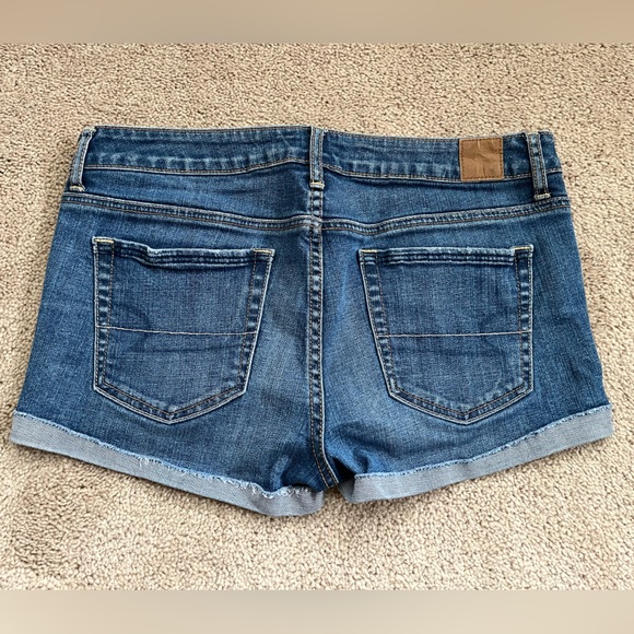 American Eagle Outfitters brand shorts, size 8, medium wash stretch denim - Picture 2 of 4